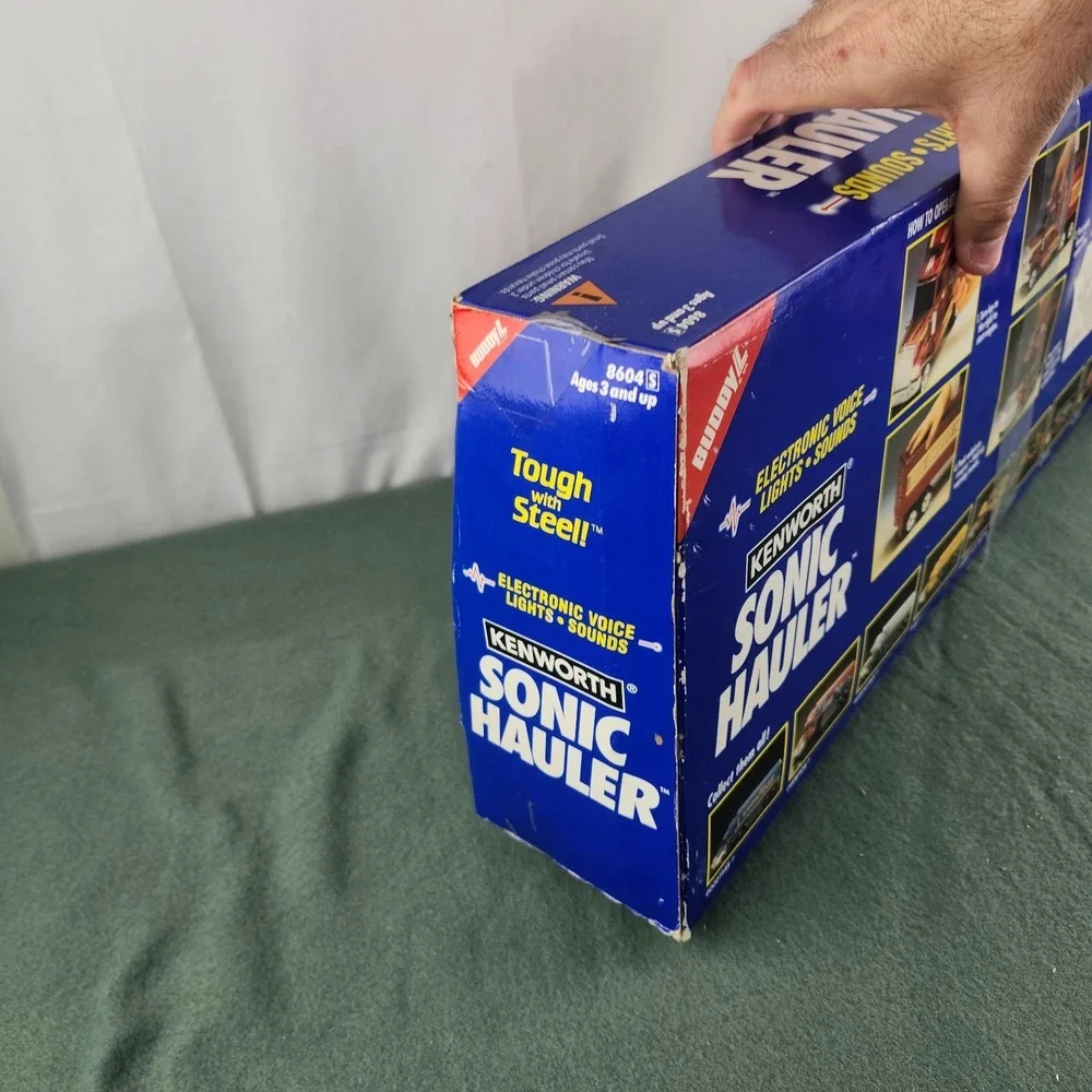 Buddy L Champion Spark Plugs Sonic Hauler Semi-Truck Kenworth Boxed 8604